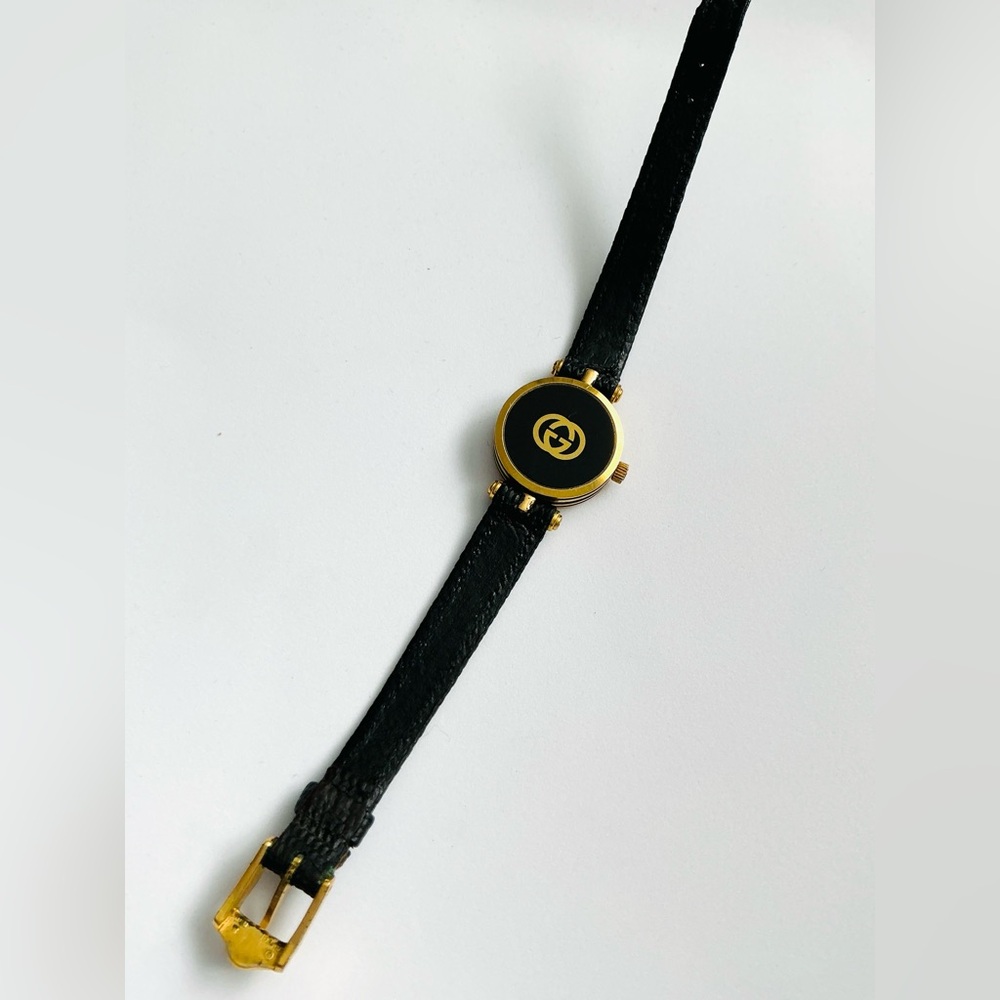 Ladies GUCCI lovely DRESS watch💖💖 - Picture 13 of 15